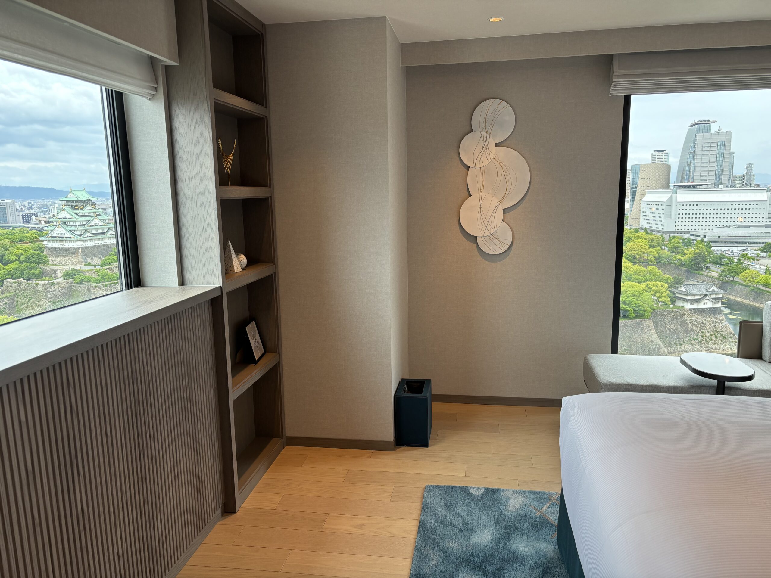 ダブルツリー大阪城公園 寝室からも大阪城