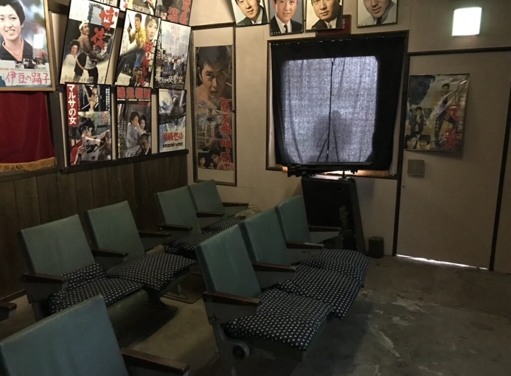 昭和の映画館コーナー