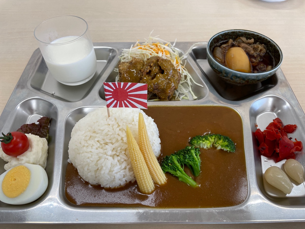 呉ハイカラ食堂の呉海自カレー定食 鉄板プレート