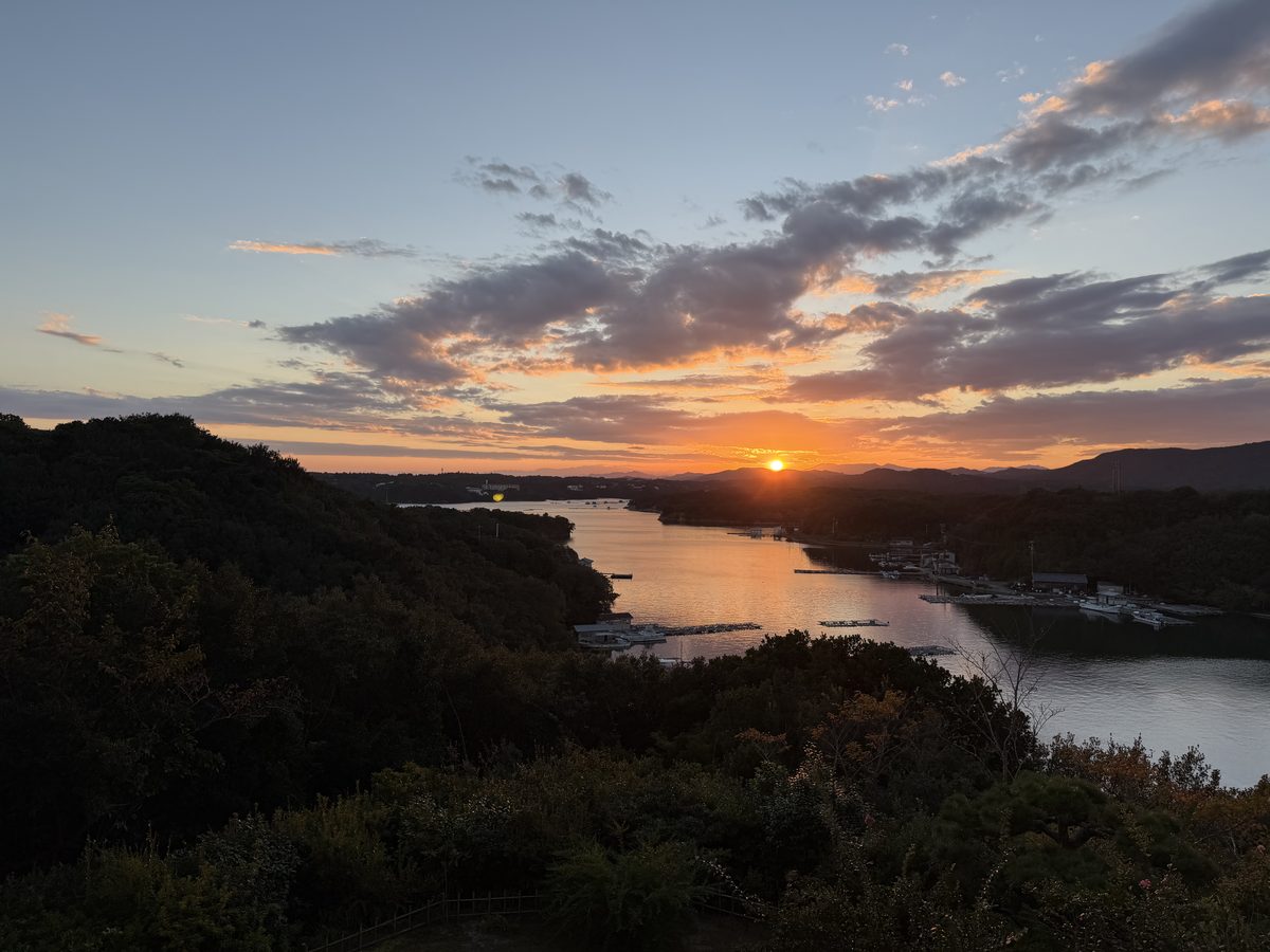 英虞湾に沈む夕陽